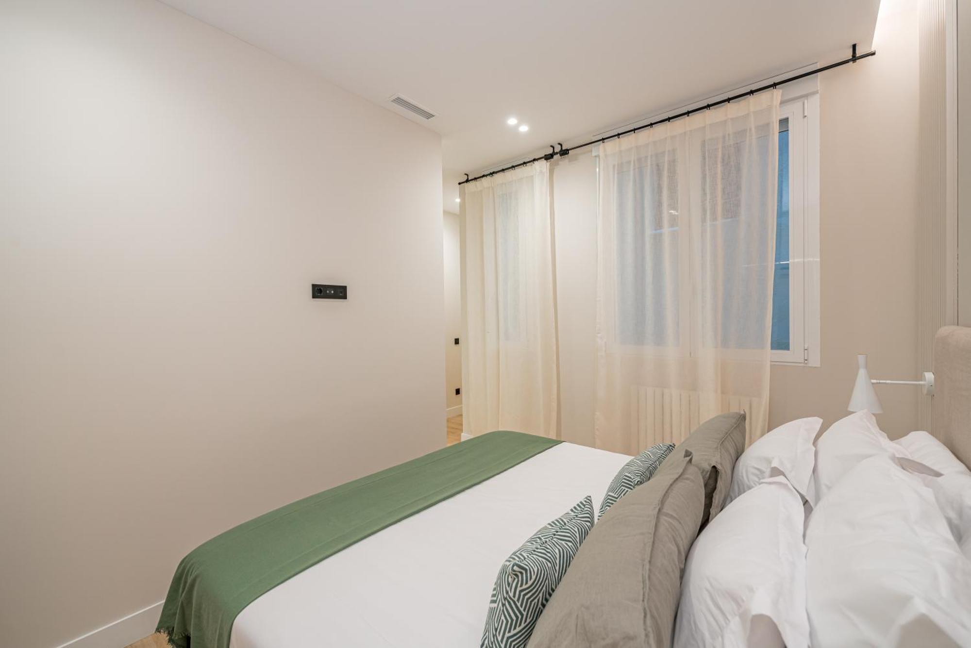 Centro XXI Calle Principe 3Br 3Bh Madryt Zewnętrze zdjęcie